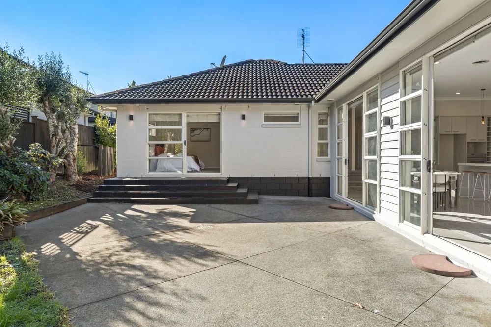 Photos of 2 Muirlea Drive