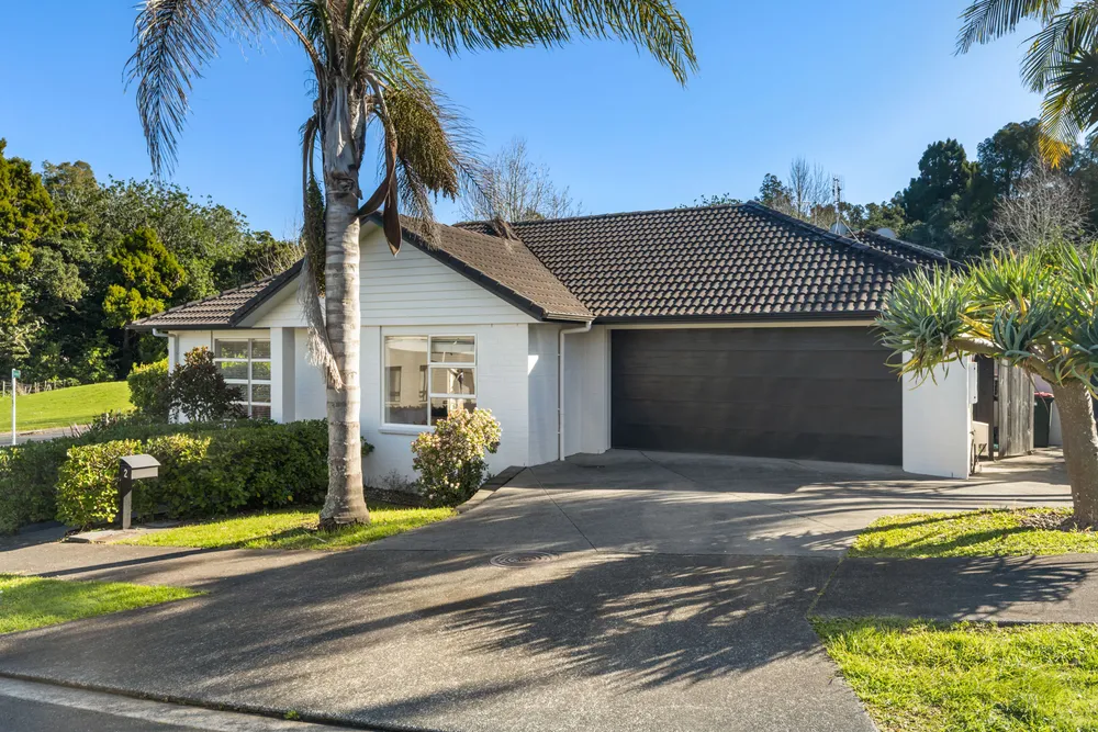 Photos of 2 Muirlea Drive