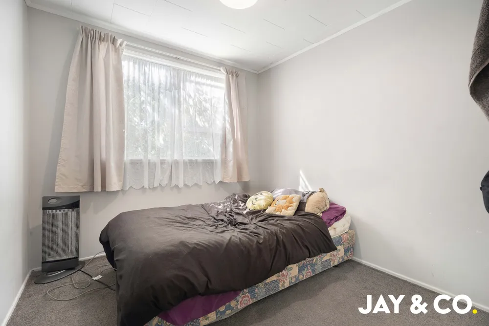Photos of 13 Leaver Place