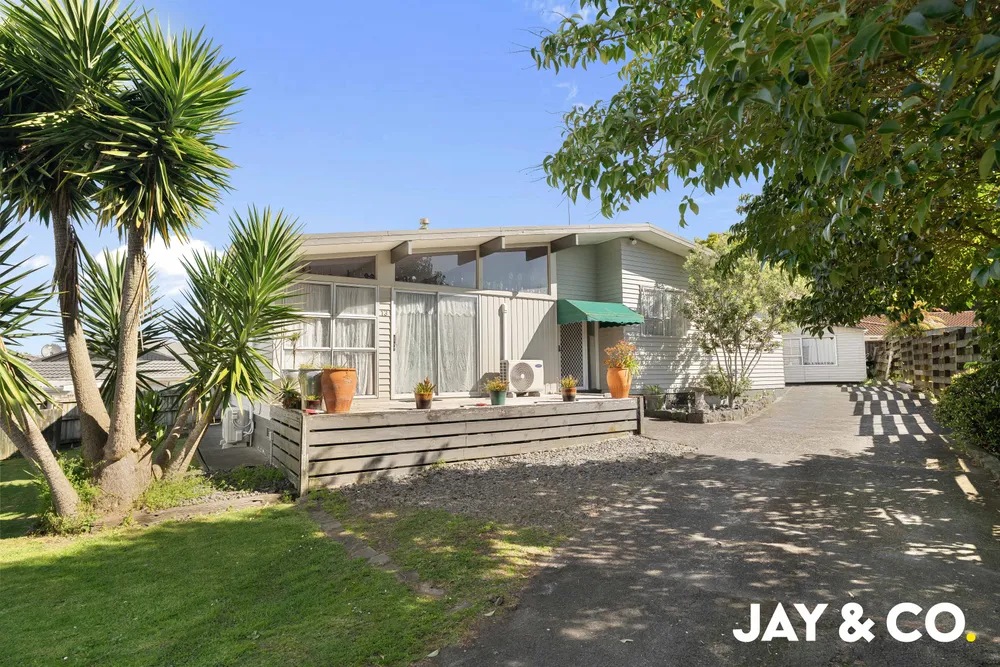 Photos of 13 Leaver Place