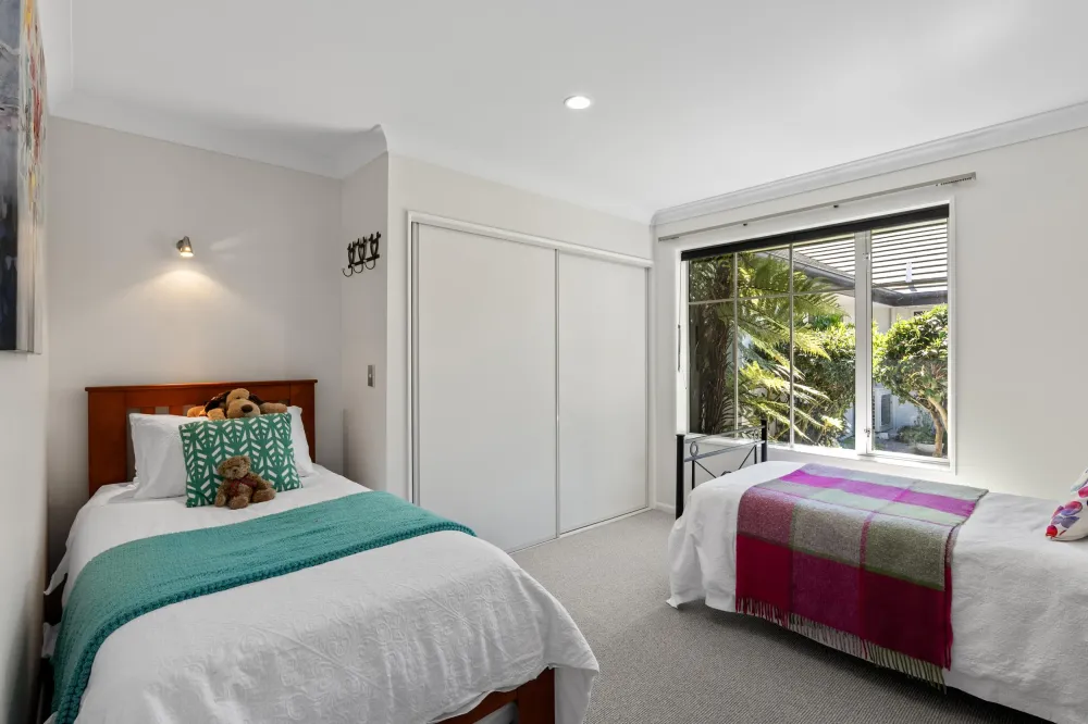 Photos of 67 Regents Park Drive