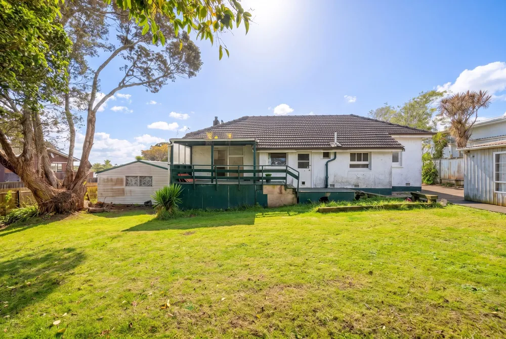 Photos of 580 Weymouth Road