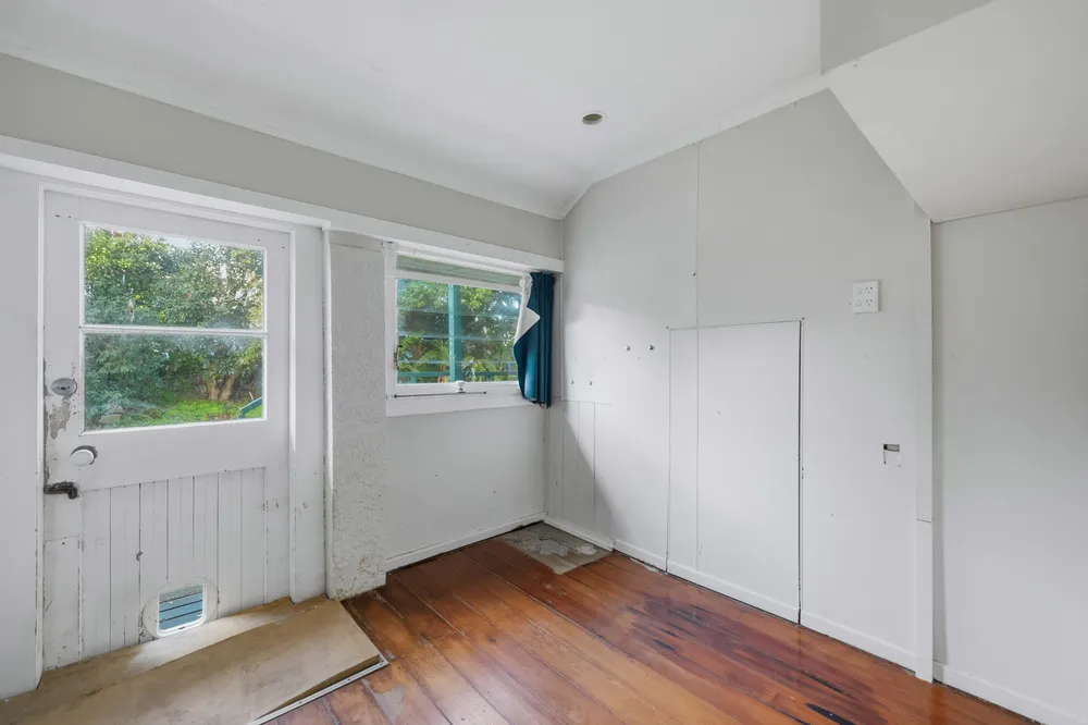 Photos of 580 Weymouth Road