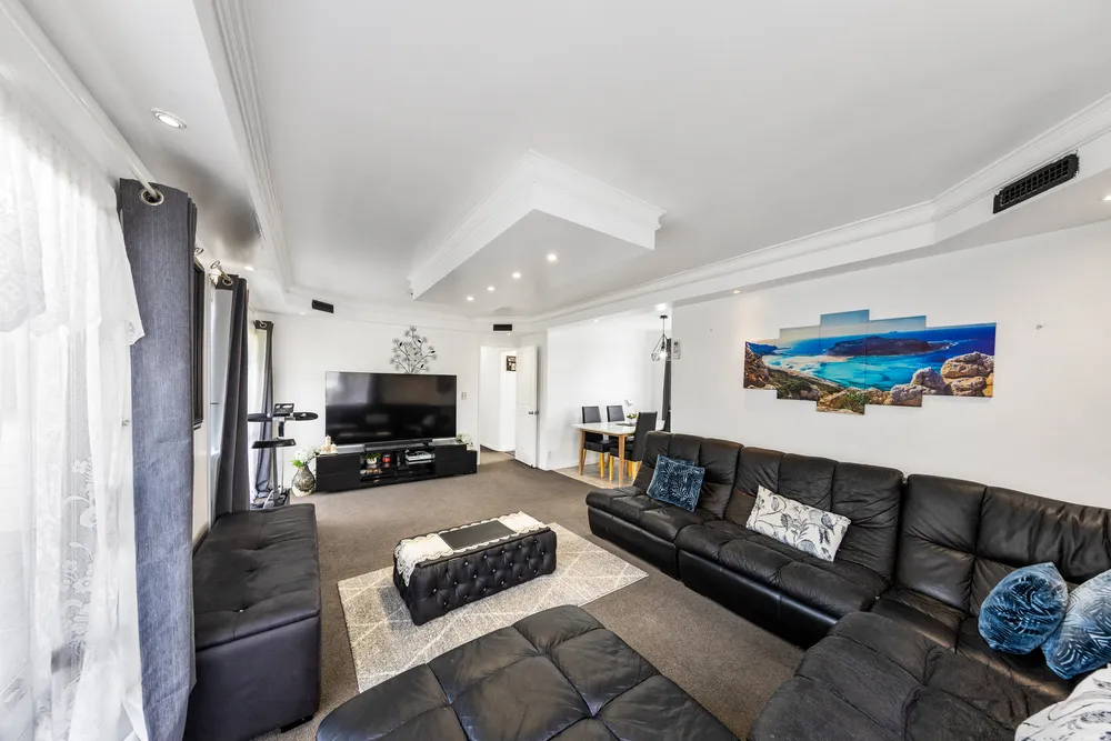 Photos of 20 McQuarrie Avenue