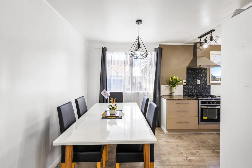 Photos of 20 McQuarrie Avenue
