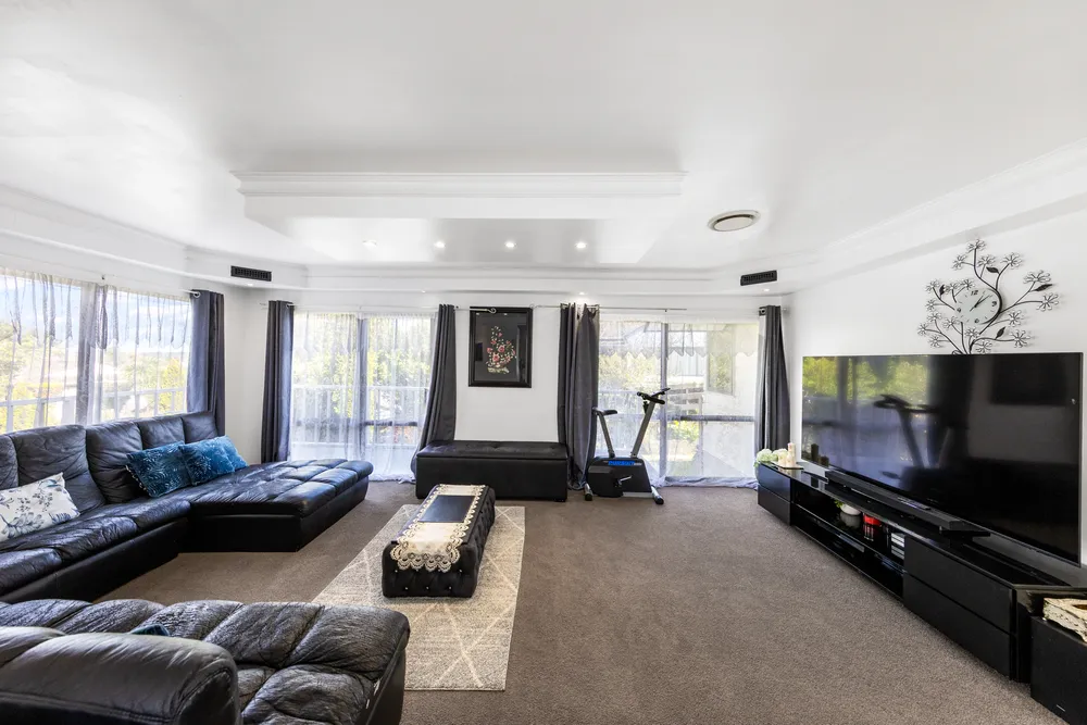 Photos of 20 McQuarrie Avenue