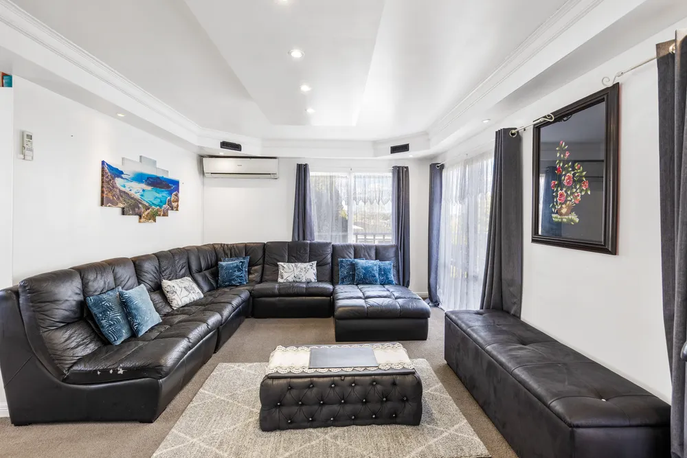 Photos of 20 McQuarrie Avenue