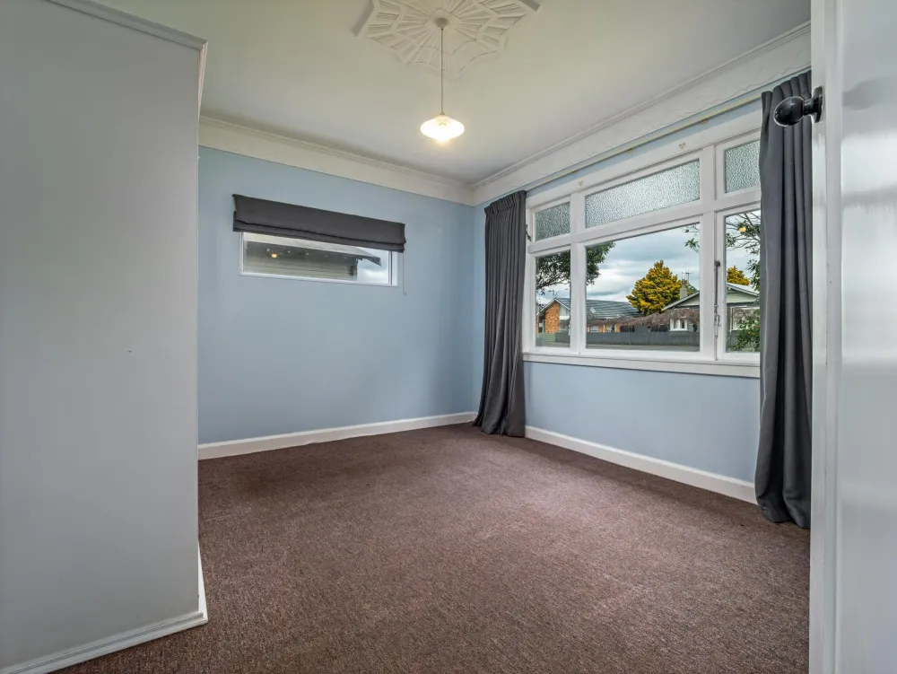 Photos of 385 Botanical Road