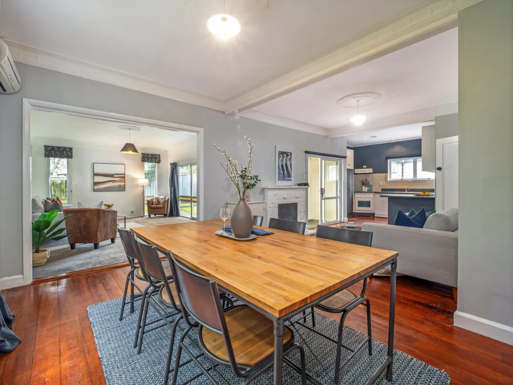Photos of 385 Botanical Road