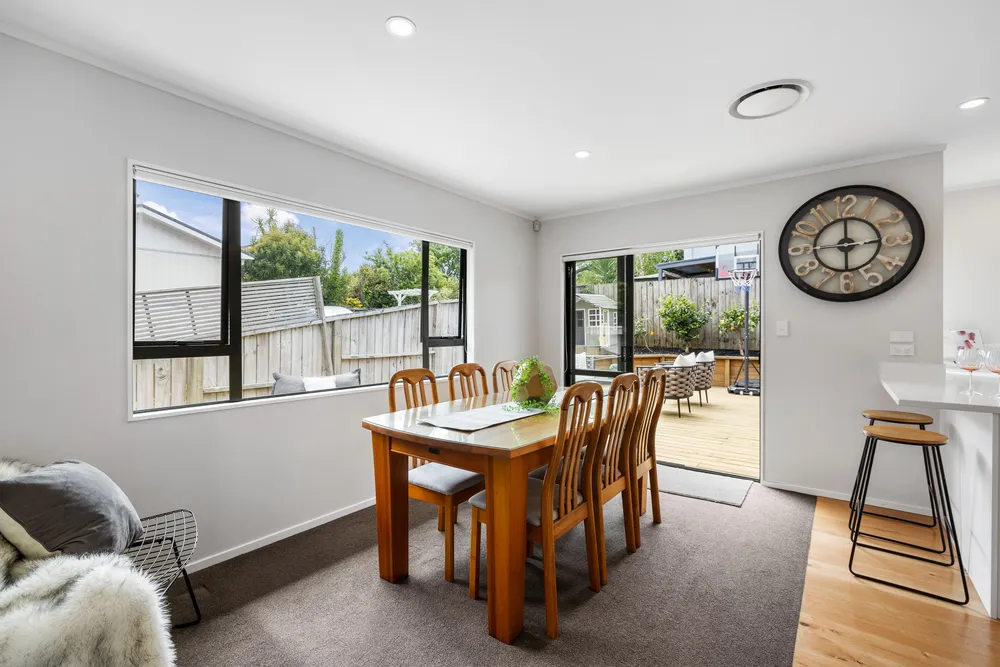 Photos of 16A Baird Street