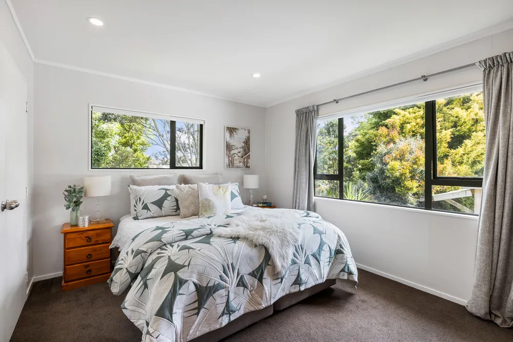 Photos of 16A Baird Street