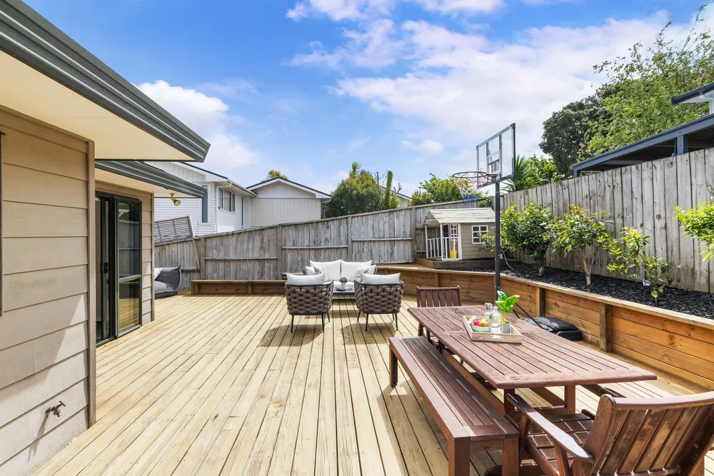 Photos of 16A Baird Street