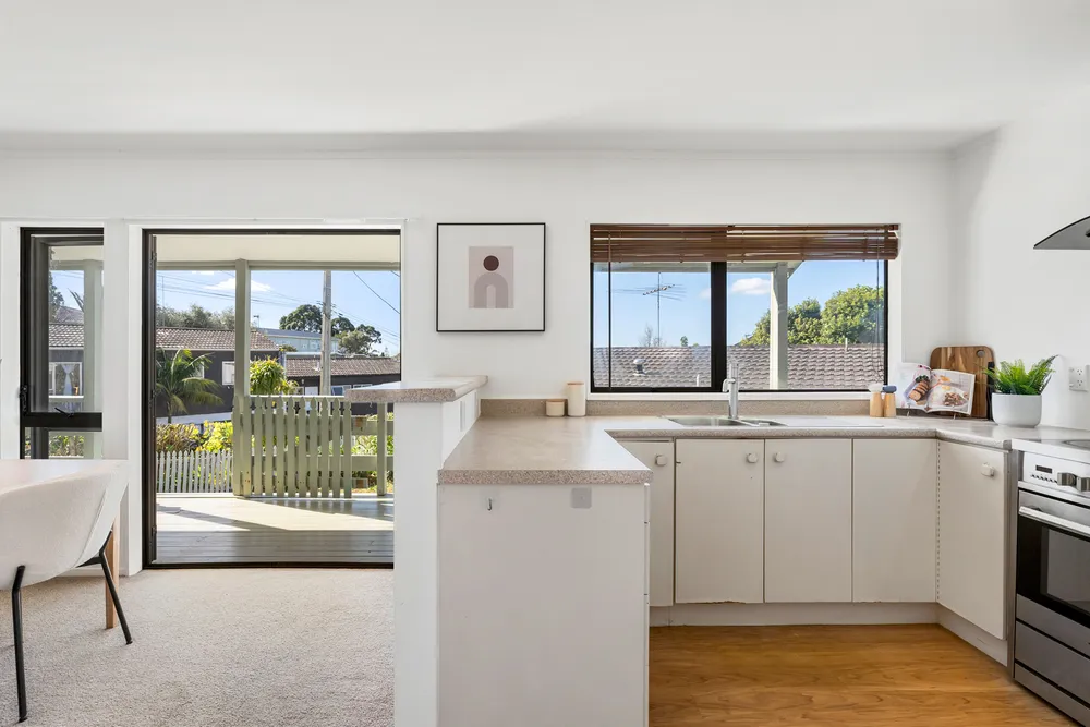 Photos of 2/491 Glenfield Road