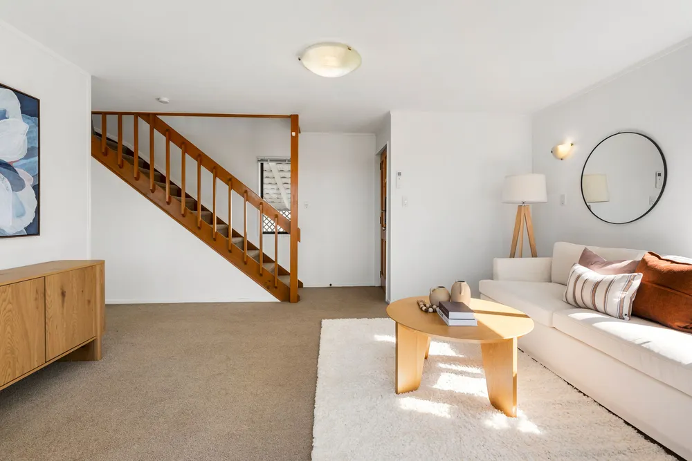 Photos of 2/491 Glenfield Road