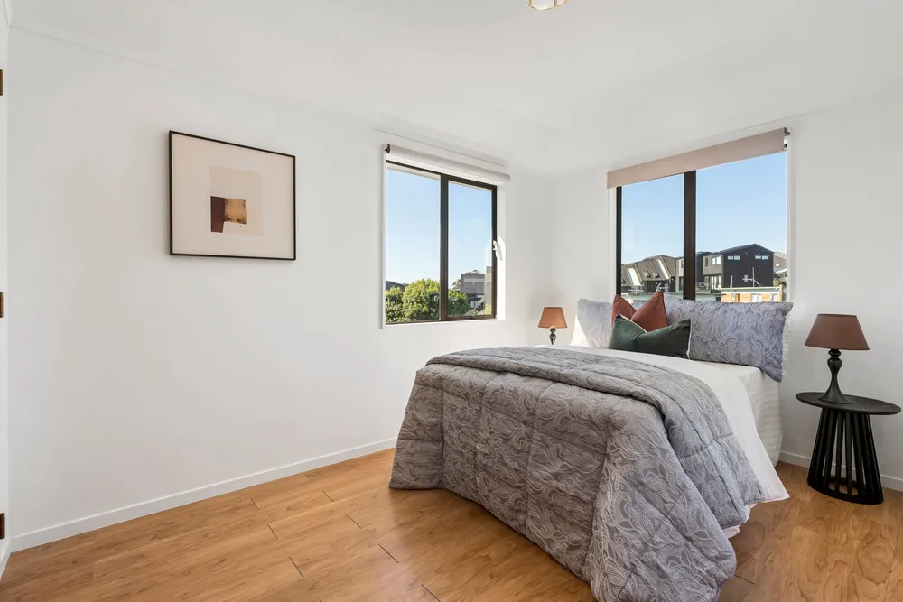 Photos of 2/491 Glenfield Road