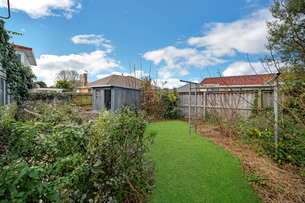 Photos of 19 Maxwell Avenue