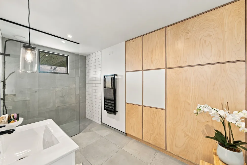 Photos of 5 Jahan Lane