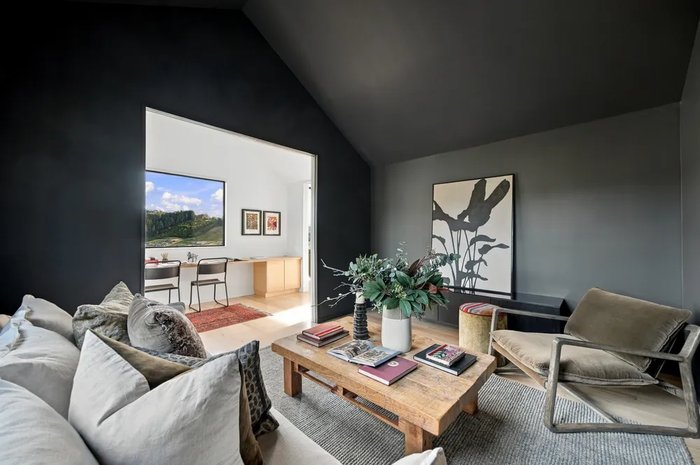 Photos of 5 Jahan Lane