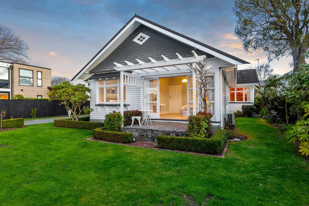 Photos of 20 Roa Road