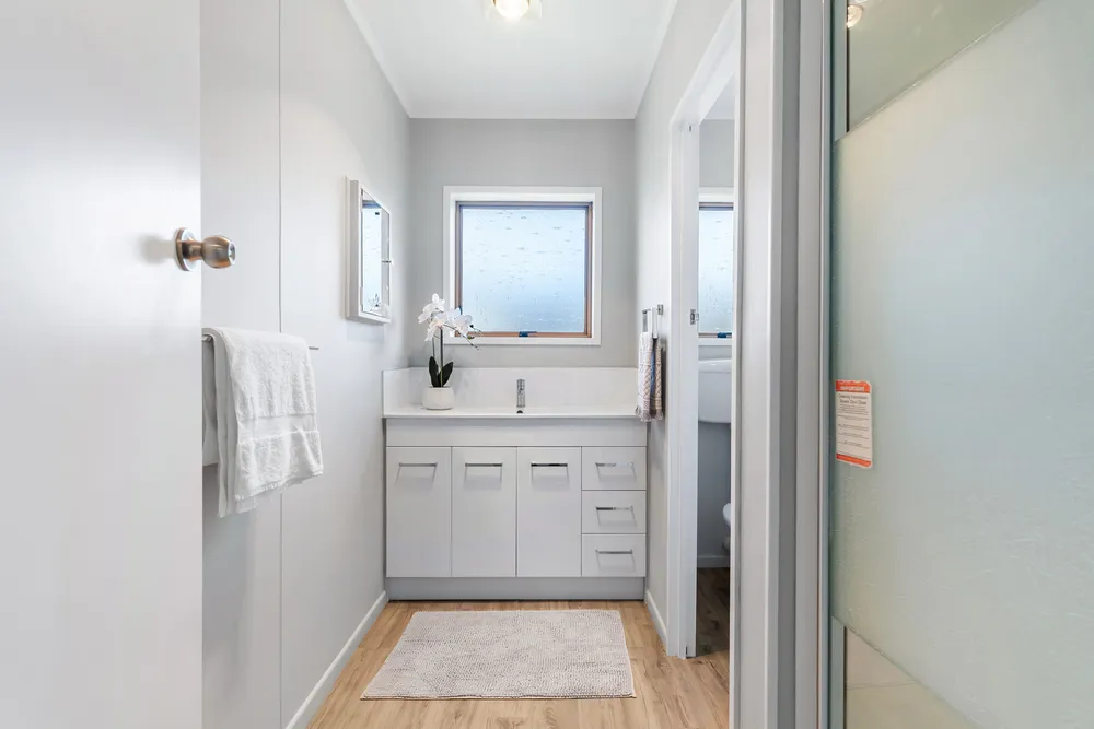 Photos of 170A Seddon Street