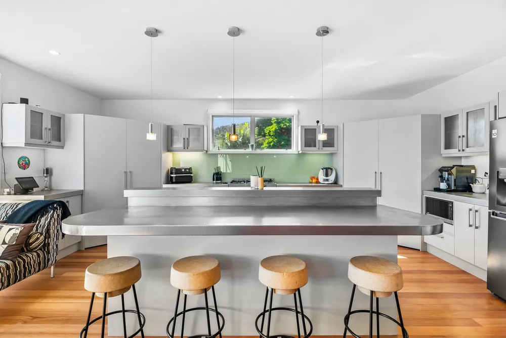 Photos of 14 Dundas Road