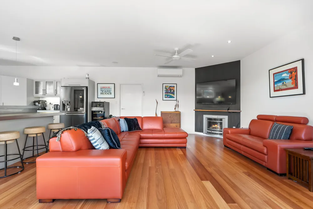 Photos of 14 Dundas Road