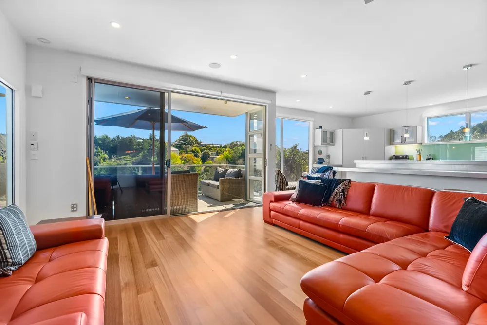 Photos of 14 Dundas Road