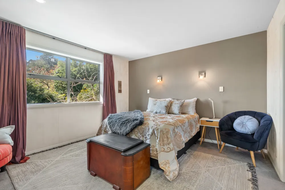 Photos of 14 Dundas Road
