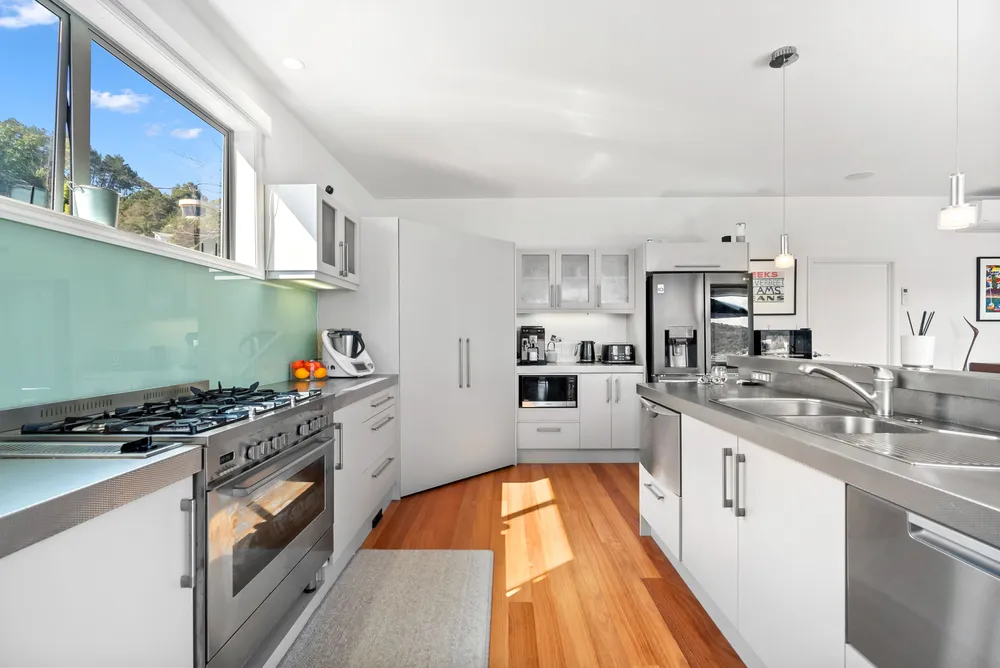 Photos of 14 Dundas Road