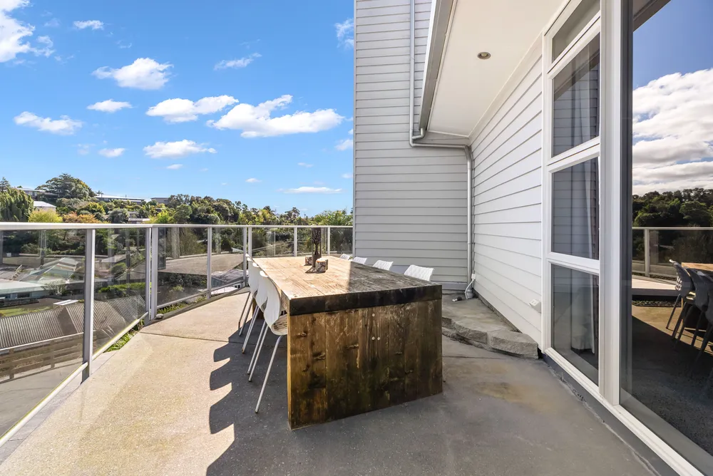 Photos of 14 Dundas Road