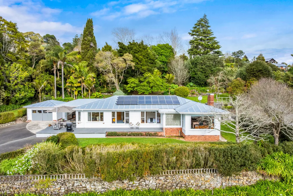 Photos of 37 Harry Dreadon Road