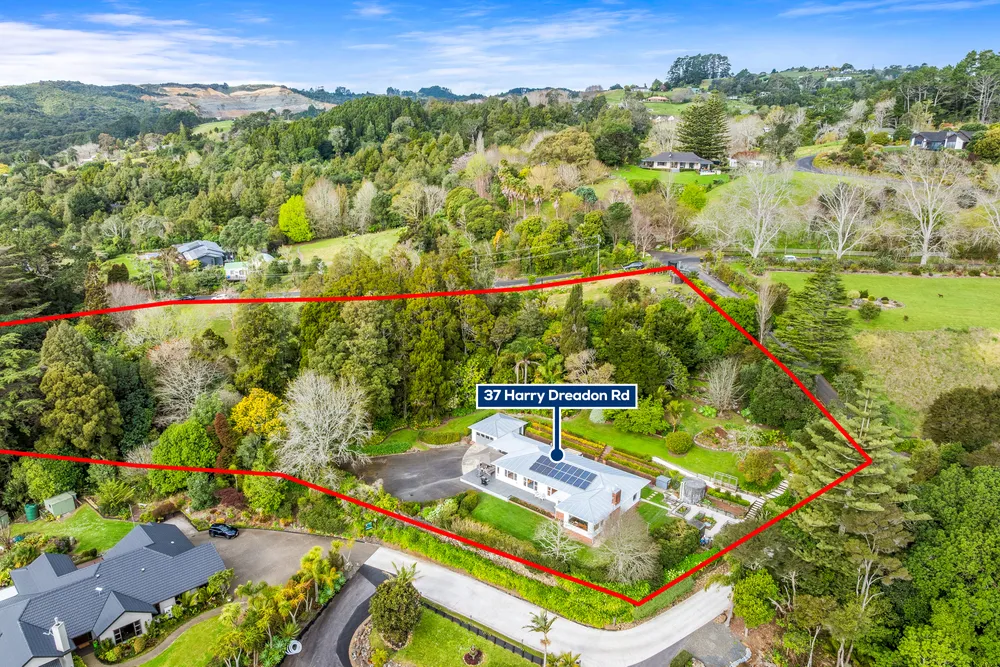 Photos of 37 Harry Dreadon Road