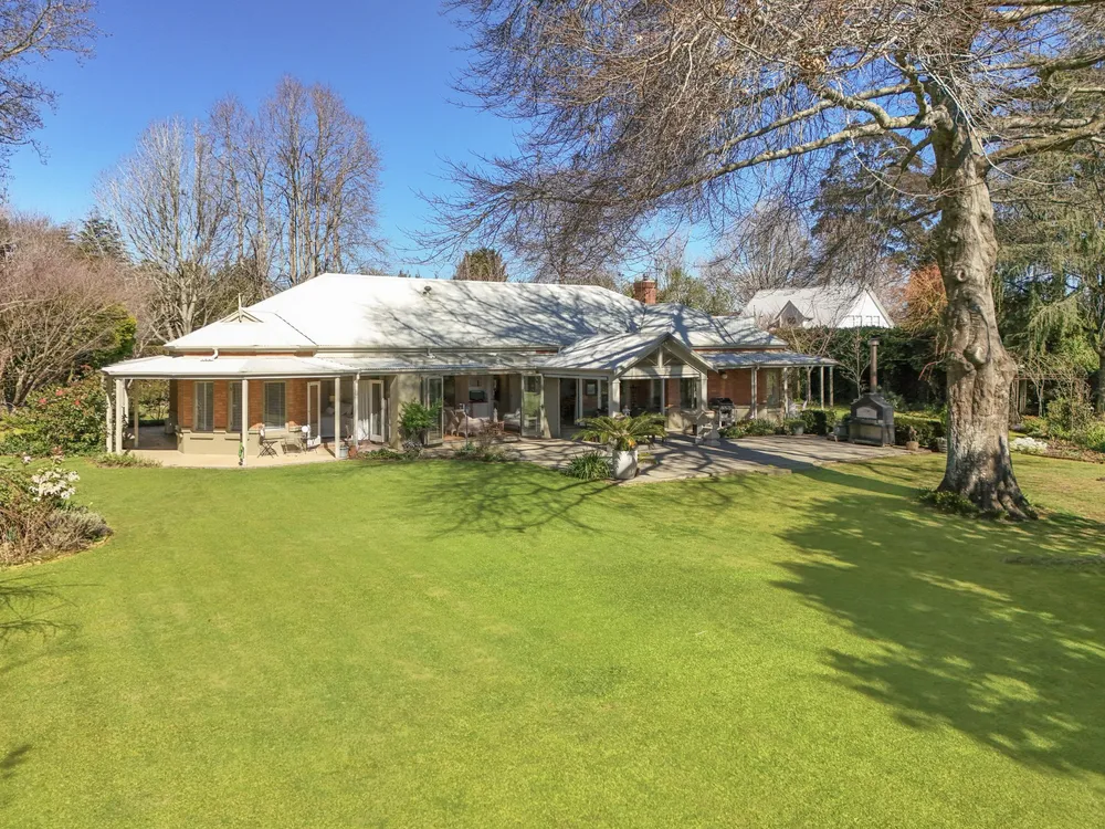 Photos of 14 Freeburn Road