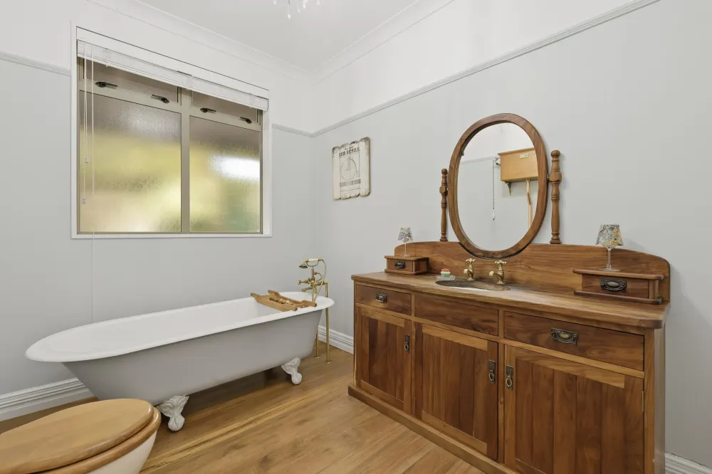 Photos of 14 Freeburn Road