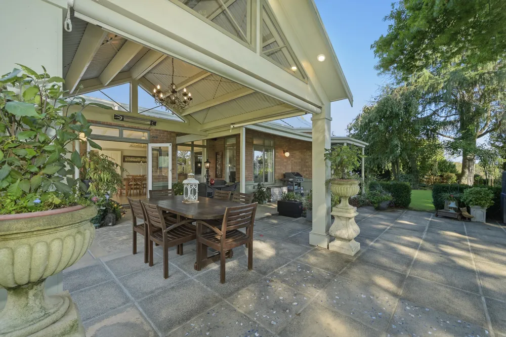 Photos of 14 Freeburn Road
