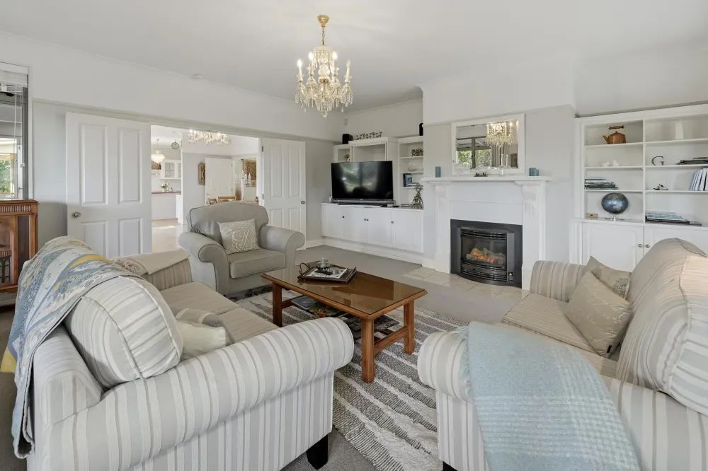Photos of 14 Freeburn Road