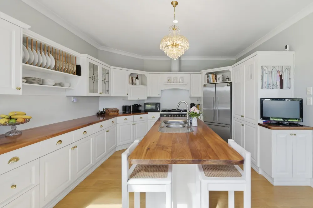 Photos of 14 Freeburn Road