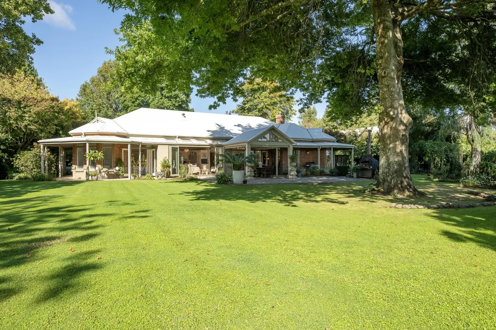 Photos of 14 Freeburn Road
