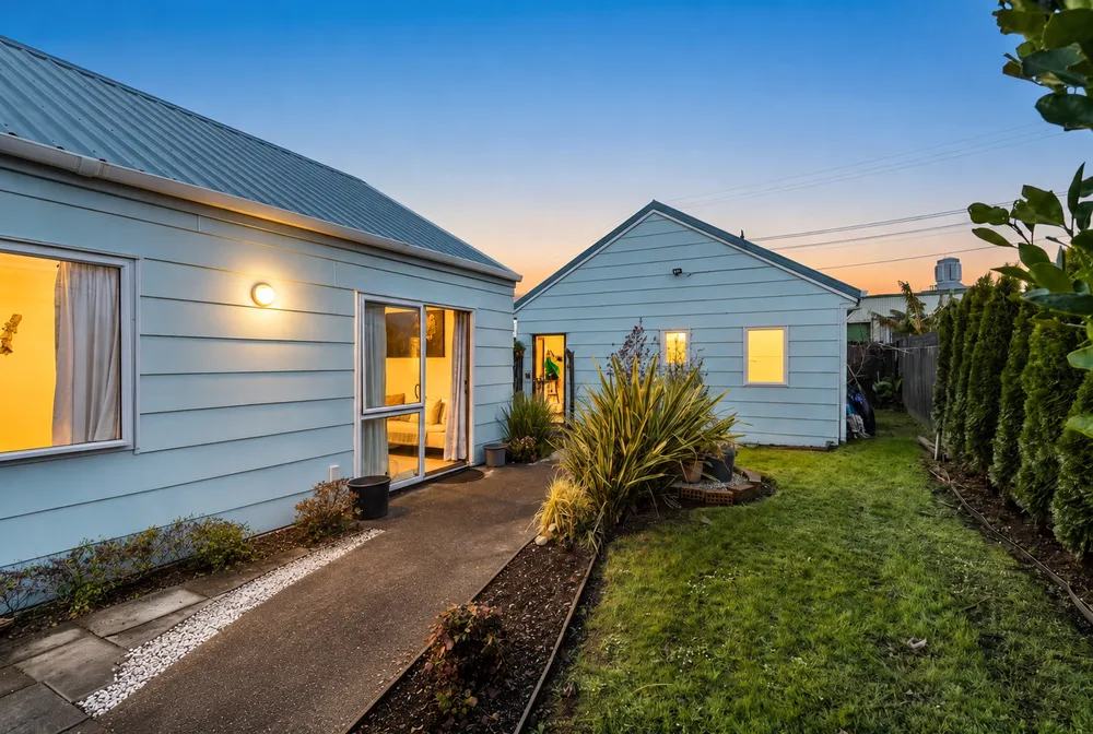 Photos of 1/52 Tironui Road