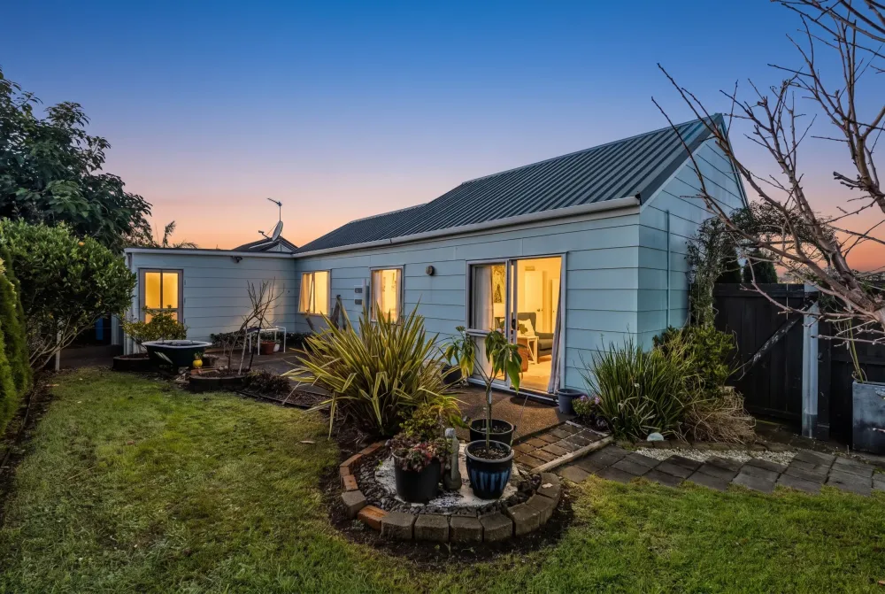 Photos of 1/52 Tironui Road