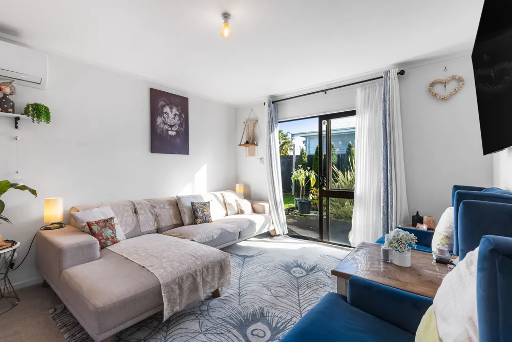 Photos of 1/52 Tironui Road