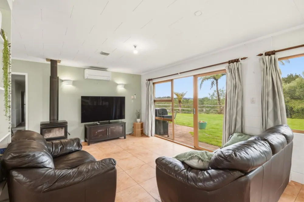 Photos of 79 Jensen Road