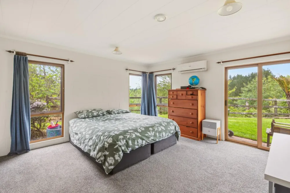 Photos of 79 Jensen Road