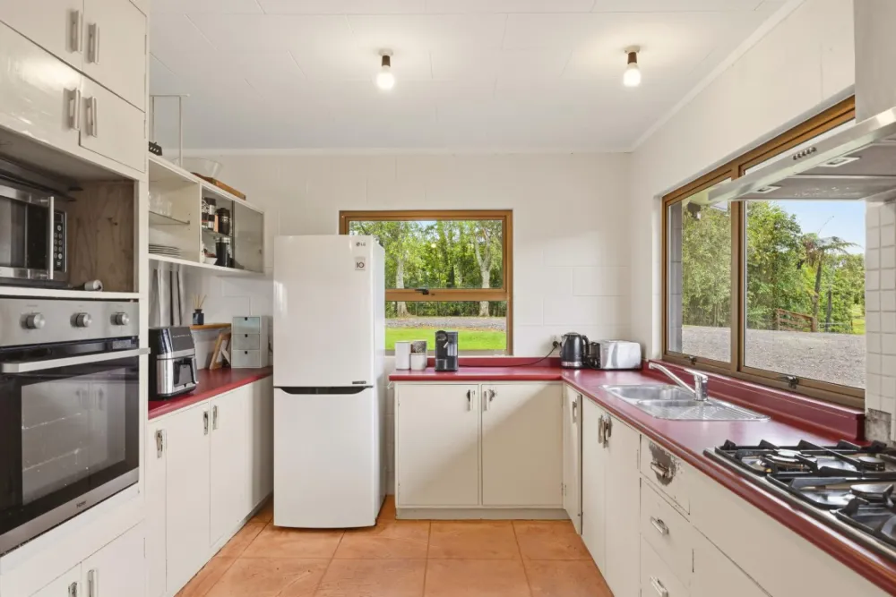 Photos of 79 Jensen Road