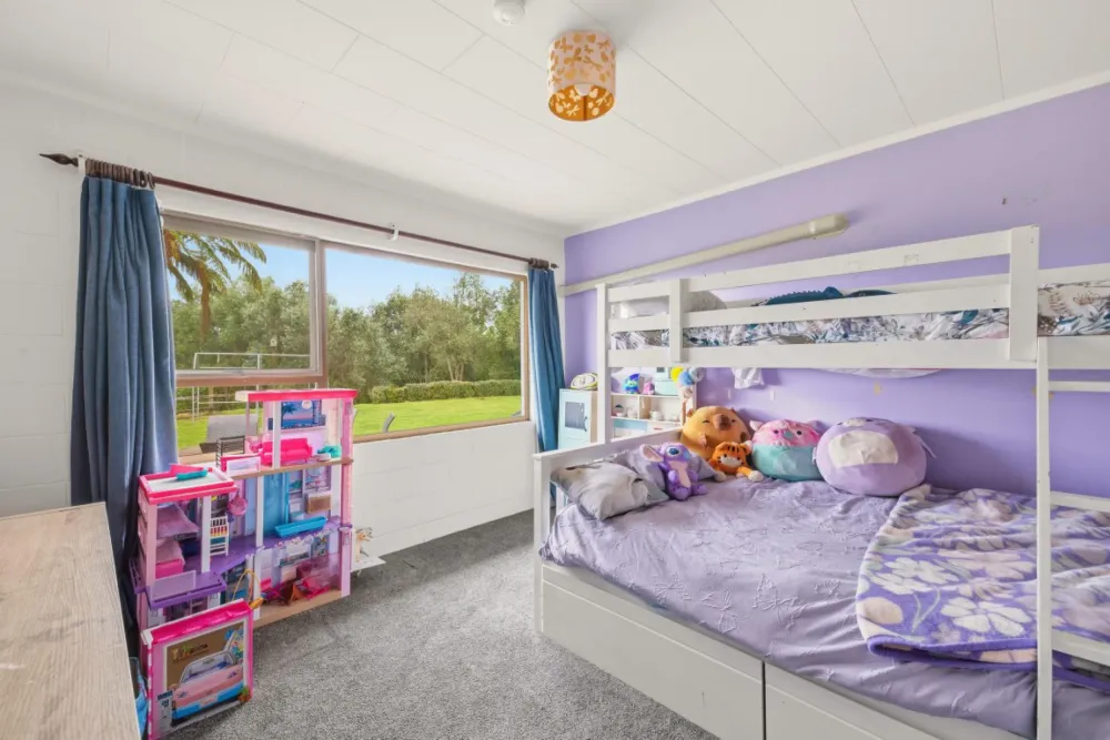 Photos of 79 Jensen Road