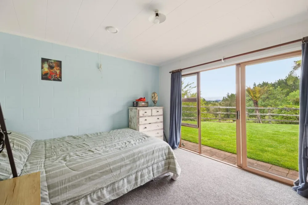 Photos of 79 Jensen Road
