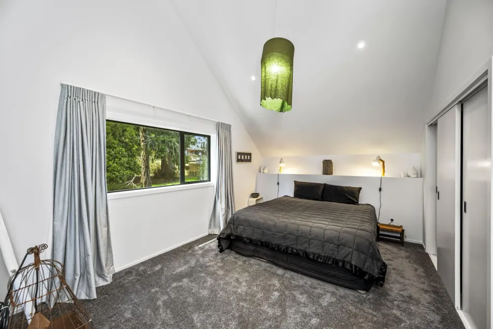 Photos of 302 Mill Road