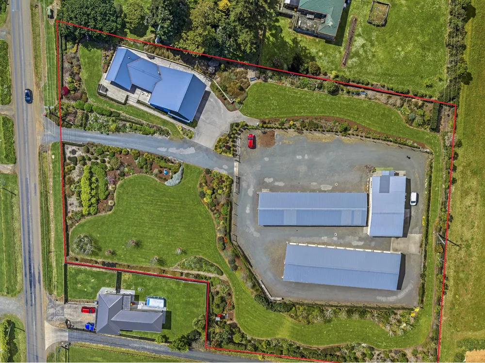 Photos of 302 Mill Road