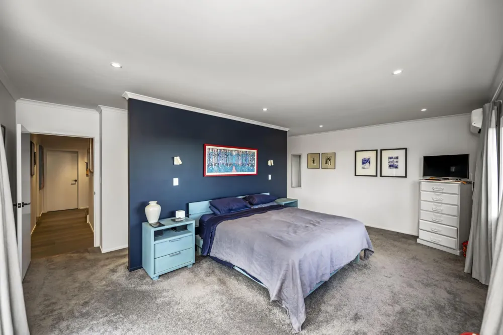 Photos of 302 Mill Road