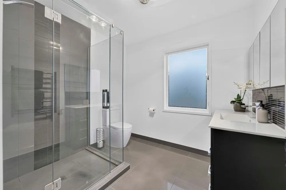 Photos of 234a Penrose Road